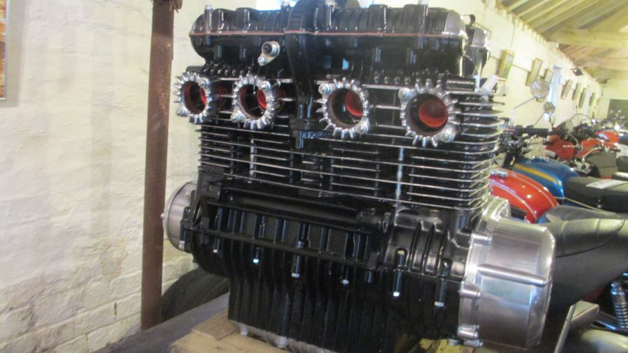 1972/3 Kawasaki Z1 engine